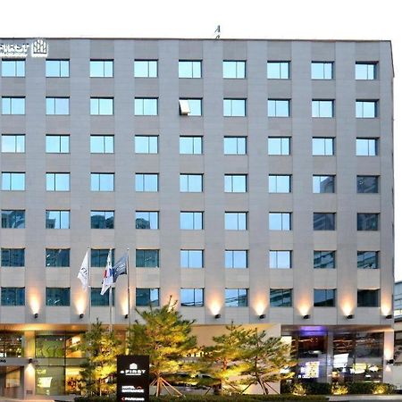 Afirst Hotel Myeongdong Seoul Exteriör bild
